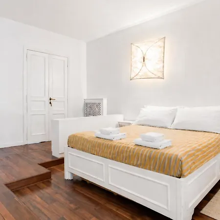 Appartamento Main Loft Capocci - Rione Monti Roma